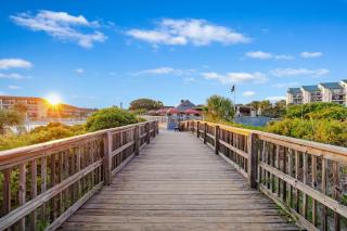 Beach and Tennis Getaway - 0