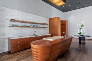 Brickell w/ Waterview, Fast Wi-Fi & Free Parking! - 2