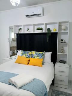 27 Donaldbain Guest House - 1
