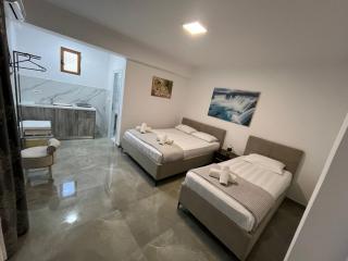 Ksamil Guesthouse Villa - 8