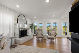 5BR Villa Stunning Views Hot Tub near SoFi Intuit - 2