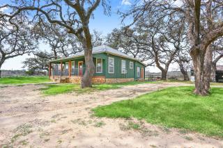 Lighthouse Hill Ranch - Green House - 7