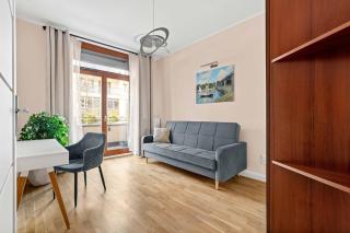 Wilanów Cinema Apartment - 2