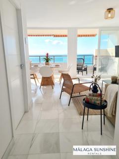 Malaga Sunshine Rentals - Beach Front Penthouse II - Fuengirola - 4