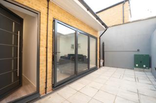 Richmond Apartments - 2