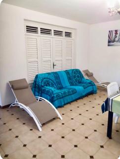 Chambre indépendante cosy en villa avec extérieur privatif au centre de l'île, proche aéroport - 6