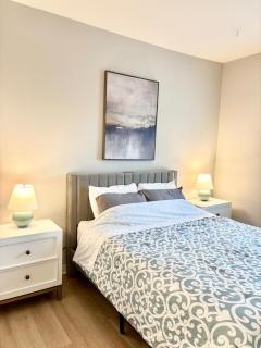 Spacious 2Beds 2Baths Unit with Balcony-Roof Top View-LACMA - 7