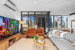 Skyhigh Views 3 Beds, 2 Baths comfort with Free parking - 4