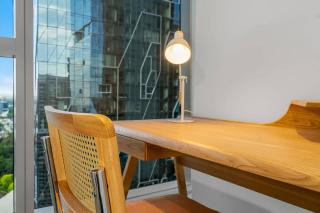 Luxury City Escape -Premium Tower Living - 4