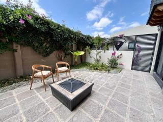 Private Hot Tub - 5BR Home in Nueva Escondida - 2