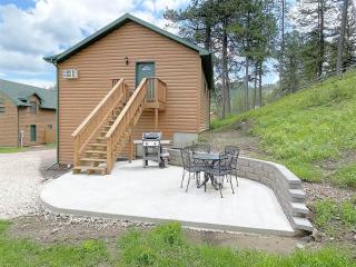 Lariat Bunkhouse - 8