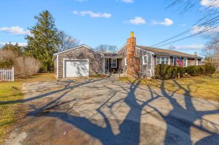Relaxing Family East Falmouth Beaches firepit - 8