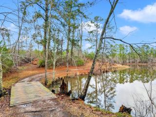 Waterfront Retreat - Sleeps 18 -Game Room -Gym - 1