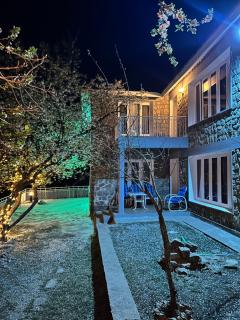 Kanva Retreats Luxury Cottages - 8