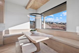 Dual-Homes 10br10ba Sleeps 32 2 HotTubs-Views - 2