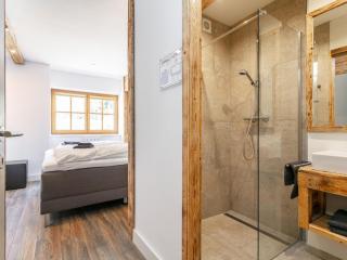 Kaiser Residence Top 1 - 5