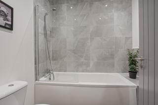 Regent Apartments, York - 9