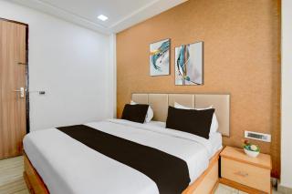 Townhouse Ekana Cricket Stadium Formerly Sunrise Regal - 6