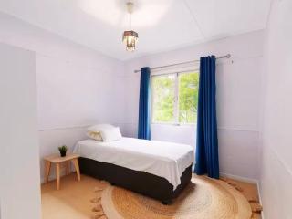 Silent Holiday House for Family and Friends - 2