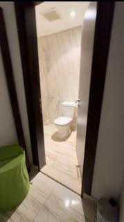 شقة مودرن بثلاث غرف نوم ومجلس معزول - 3