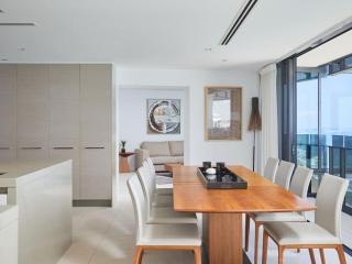 Soul 2 Level 4 Bedroom Sub Penthouse - By Gold Coast Holidays - 4