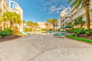 Casa Del Mar Unit 257 - Stunning Front Angle Views at the Gulf n Babe's Beach with Private Balcony WiFi - 6