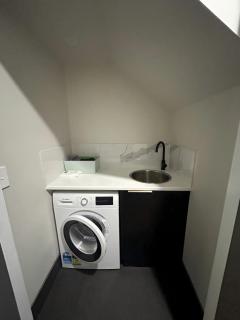 Cozy Retreat with central AC Entire place - 1