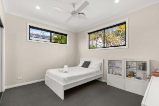 Cozy Retreat with central AC Entire place - 2