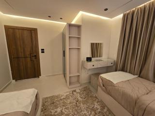 شقه انيقه بتصميم مميز في 6 اكتوبر للايجار - 7