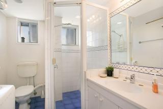 #11 Camden House - 3