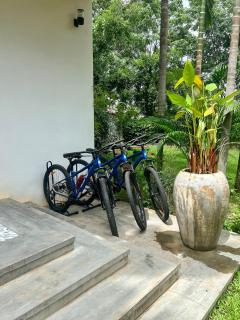 Duplex, 1BR Loft, King Bed, Pool, Garden, Sony Soundbar - 1