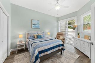 3811 Ocean Beach Blvd - 3