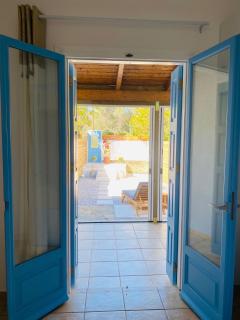 Nieuw! Rustig vakantiehuis op Samos met privé tuin & buitendouche - 5 min van strand - nabij Pythagorion - 6