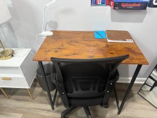 Elegant King Siz Studio • Private & Self‑Contained - 8