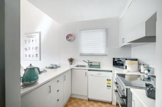 Pet-Friendly Ocean Grove Beach House VIC - 8