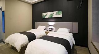 UP and IN Hotel Shandong Jinan Zhangqiu District Railway Jiaoyue Plaza - 2