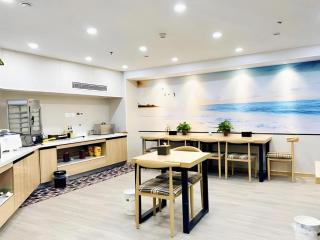 Green Tree Inn Express Jiangsu Taizhou Xinghua RT-Mart - 3