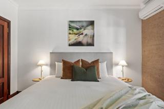 Westend Retreat - Couples' Bushland Haven - 1