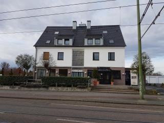 Hotel Restaurant Kroatia - Dortmund - 2