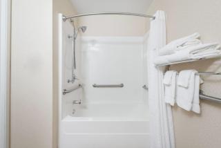 Baymont by Wyndham Fulton - 2