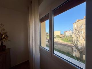 Appartement T3 plein centre bord de mer - 2