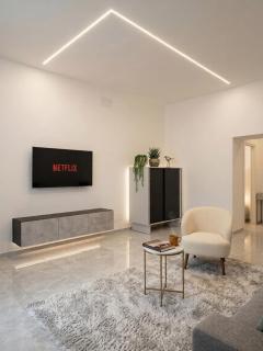 Aura - Luxury Suite - 9