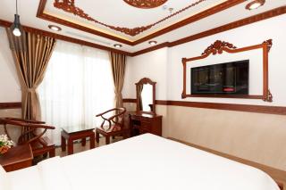 Quan Cuong Da Nang Beach Hotel - 5