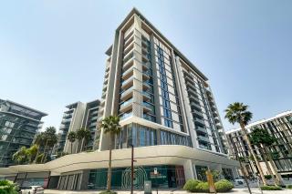 Livbnb- 3BR with Maid's Room with Full Ain Dubai View - 8