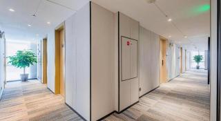 VX Hotel Hubei Wuhan Hongshan District 1st Guanggu Road - 1