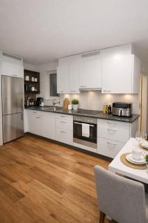 Spacious 3-Bedroom Flat in the Heart of Zurich - 2