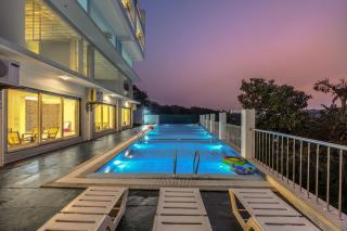 ALAYA STAYS Midpoint UMA Pet-Friendly 7 BHK Villa Pool and Entertainment - 4