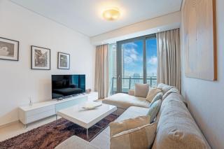Vacationer Holiday Homes l Vibrant 2 Bed l Marina Skyline Views l Marina Walk - 8