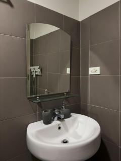 Cozy Makati Studio for Staycation - Salcedo Square - Manila - 8