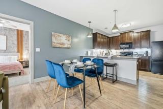 Modern Downtown Indy 2BR Free Parking Walk to Lucas Oil & March Madness - 5